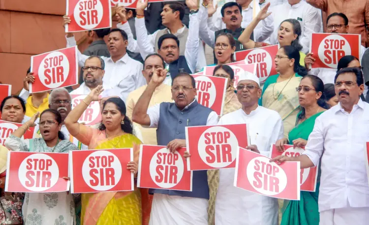 400 Indian-origin scholars from 27 nations condemn 'anarchic' street protests