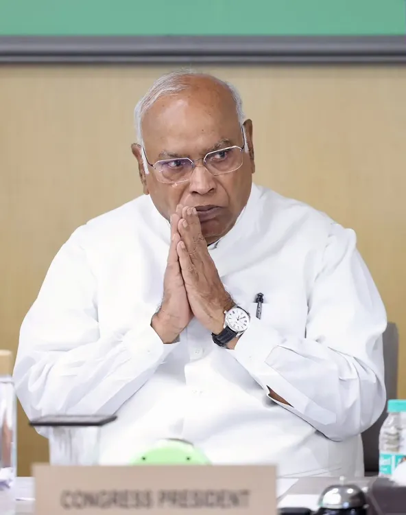 SIR, परिसीमन और महिला आरक्षण पर खड़गे PM मोदी से करेंगे सीधी बात, लिखे दो पत्र