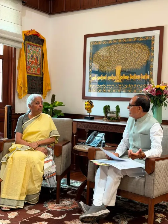 Sitharaman Meets Shivraj Singh Chouhan at Parliament House