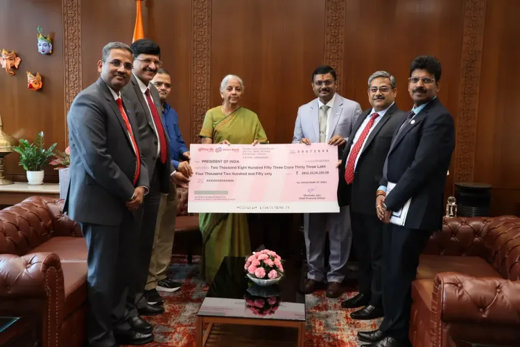 Sitharaman receives ₹2,853 cr dividend from Union Bank