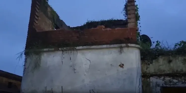 Pratapgarh house collapse kills 6 family members amid heavy rain in UP