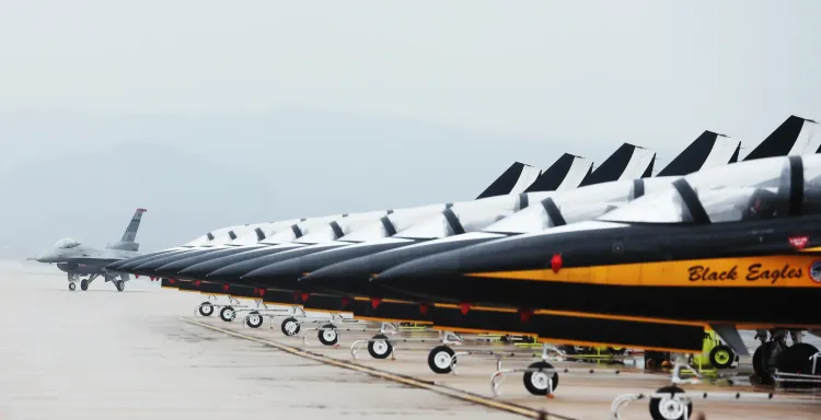 Did 41,000 litres of jet fuel leak at a US air base in Gunsan, South Korea?