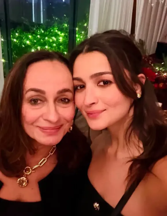 Soni Razdan Celebrates Alia Bhatt's Birthday Eve with a Sweet Selfie