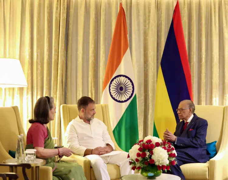 Did Sonia and Rahul Gandhi Meet Mauritius PM Navinchandra Ramgoolam?