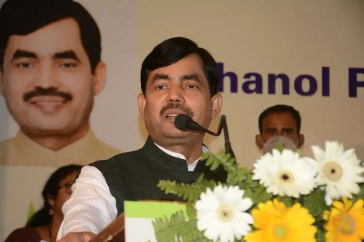 शाहनवाज हुसैन का सोनिया गांधी पर पलटवार: 'कांग्रेस अपने शासन की विदेश नीति की गलतियाँ भूल गई'