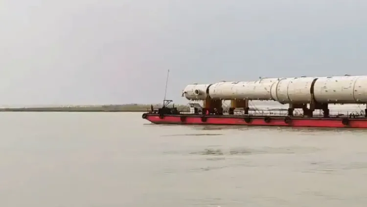 Sonowal flags 1,668 MT ODC cargo move to Barauni via NW-1