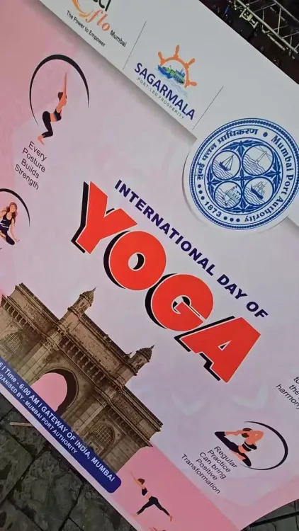 Sonowal joins Mumbai's IDY 2026 celebrations at Gateway of India