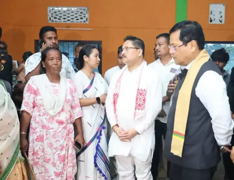 Sonowal visits Assam flood relief camp, urges swift aid