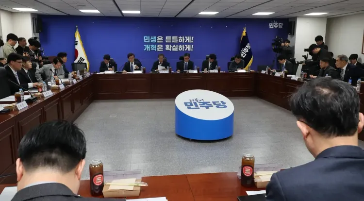 South Korea's Ruling Party and Government Plan Envoy Dispatch to Secure Crude Oil Amid Middle East Tensions
