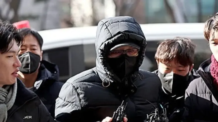 Shaman in South Korea Indicted for Illegal Political Contributions