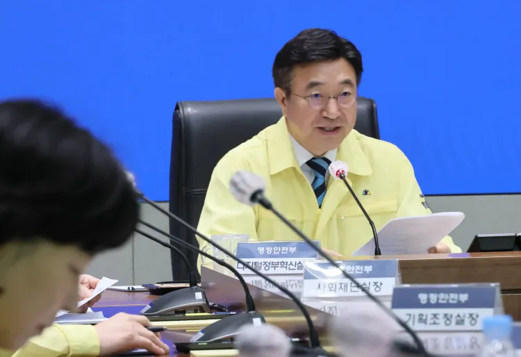 Will the South Korean government expedite the restoration of online services during Chuseok?