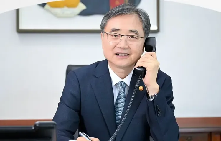 Will South Korea's FM Address the Detention of Koreans with Rubio?