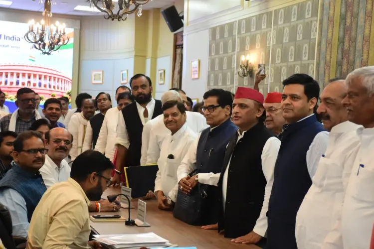 सपा उम्मीदवार धनराज नाथवानी का हलफनामा: ₹105 करोड़ की संपत्ति, पत्नी के नाम ₹265 करोड़ से अधिक