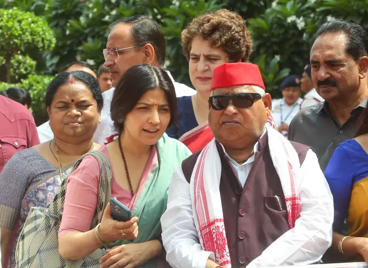 सनातन धर्म FIR विवाद: सपा सांसदों का BJP पर पलटवार, 'विपक्ष को डराने की कोशिश'