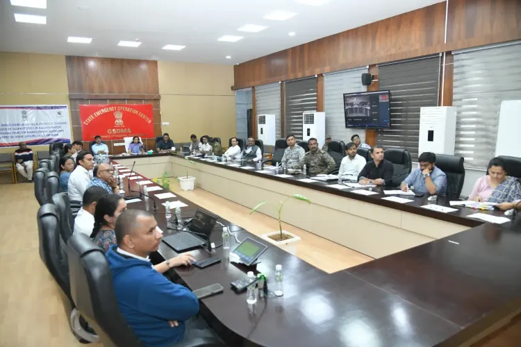 What was discussed in the state-level meeting on oil and chemical disaster preparedness in Gujarat?