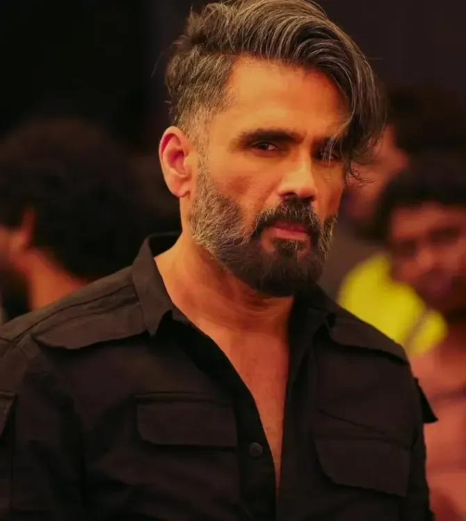 Suniel Shetty offers condolences following the Tejas Crash, expresses gratitude to every officer 