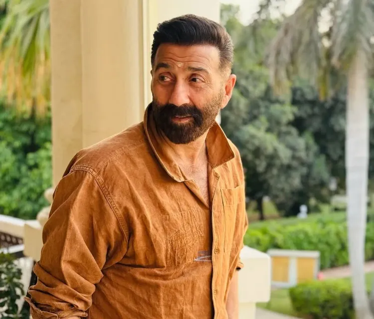 Did Sunny Deol Enjoy Watching His Favorites Sinner and Swiatek at Wimbledon 2025?