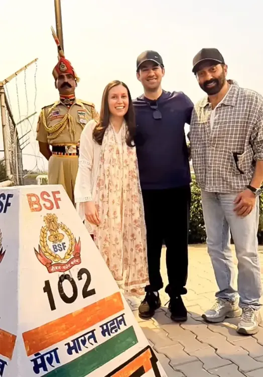 Did Sunny Deol and his family visit the Attari Border?
