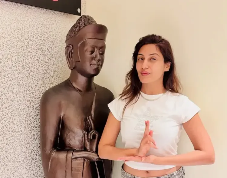 Did Surbhi Chandna’s Family Reunion Spark Hot Topics and Asian Delights?