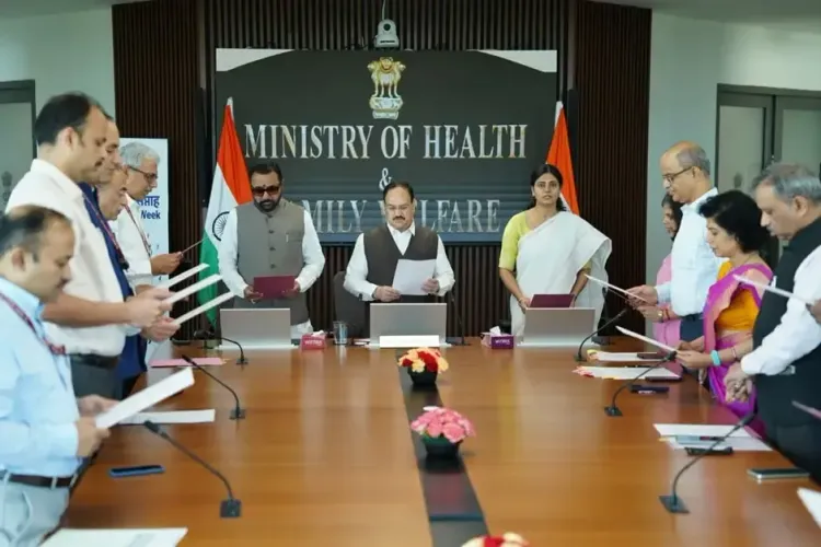 सतर्कता जागरूकता सप्ताह 2026: जेपी नड्डा ने स्वास्थ्य मंत्रालय के अधिकारियों को दिलाई सत्यनिष्ठा शपथ