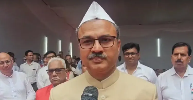 80वें स्वतंत्रता दिवस पर पश्चिमी रेलवे GM रमाश्रय पांडेय ने चर्चगेट में किया ध्वजारोहण, FDA आयुक्त ने दी शुभकामनाएं