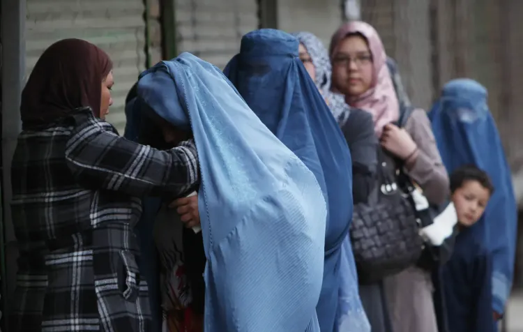 Taliban decree licenses child marriage, traps women in abuse: UN experts