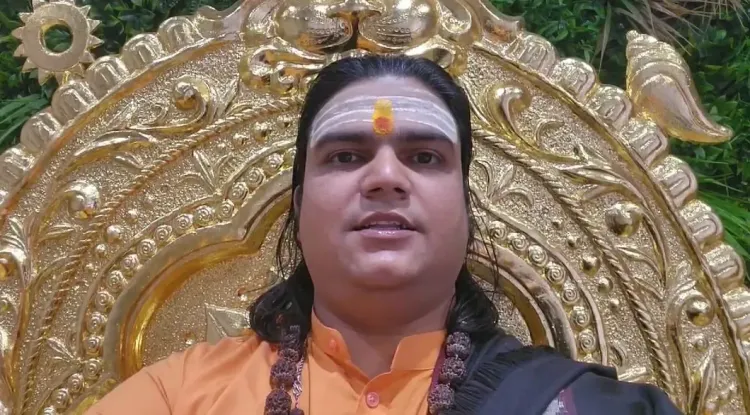 Tantrapeethadhishwar Aniket Shastri Maharaj Demands the Demolition of Aurangzeb's Tomb