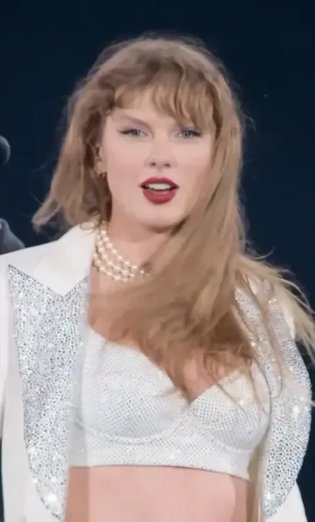 What’s Inside the Trailer for Taylor Swift’s ‘Eras Tour: The Final Show’ Concert Film?