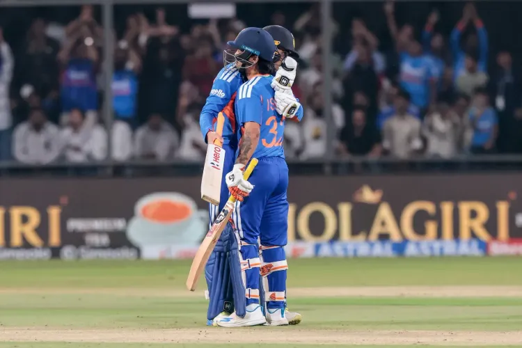 अभिषेक शर्मा की तूफानी 69 रन की पारी, इंदौर टी20 में भारत ने वेस्टइंडीज को 14 रन से हराया; सीरीज में 2-1 से आगे