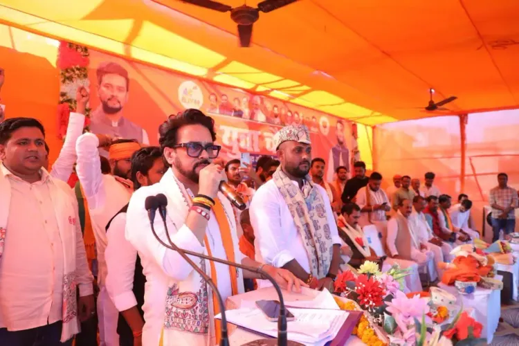 क्या तेजस्वी यादव अपने परिवार के सगे नहीं बन पाए तो बिहार की जनता के कैसे होंगे?