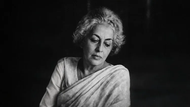 क्या तेजी बच्चन ने जाति, संस्कृति और सत्ता की सीमाएं तोड़ीं, जिनके विचारों ने गढ़ा ‘महानायक’ और बदली सामाजिक सोच?