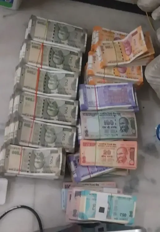 Telangana ACB finds ₹7 lakh cash at NIMS barber's home in DA probe