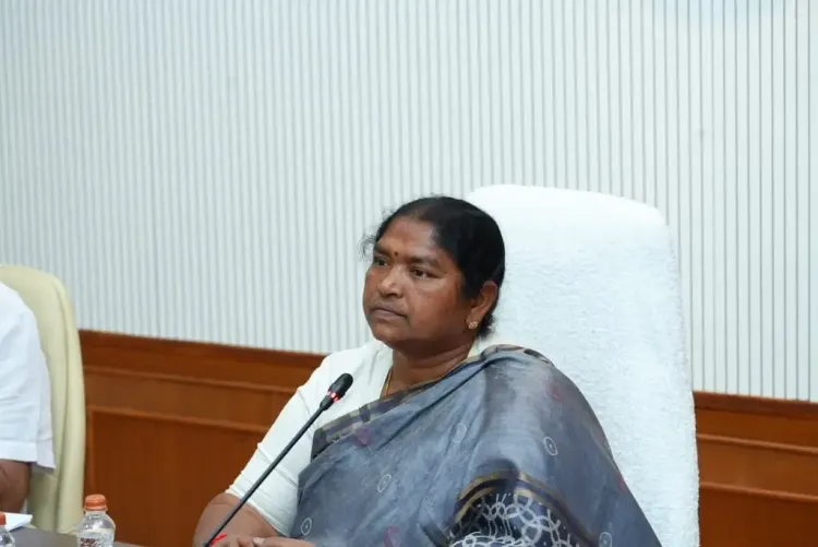Telangana Minister Seethakka Takes Legal Action Against KCR Over Allegations