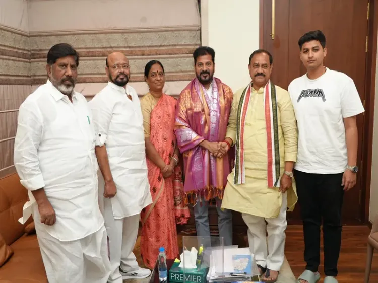 What Happened When Telangana Minister Surekha Met CM Revanth Reddy?