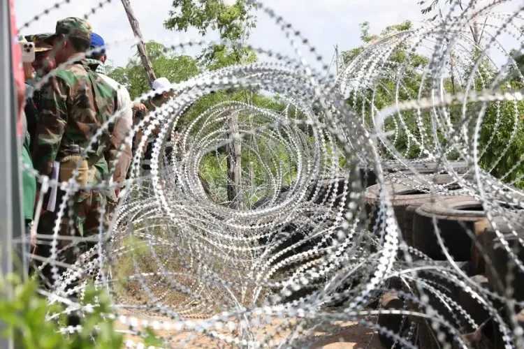 Did Thai and Cambodian Armies Meet to Resolve Border Issues?