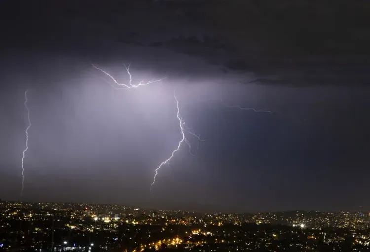 Western Australia storms knock out power to 70,000 homes in Perth