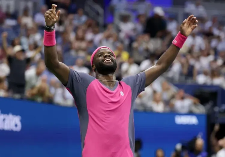 Tiafoe stuns Michelsen in 4hr 38min US Open QF comeback