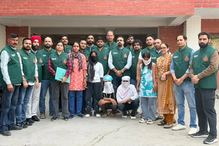 टाइगर श्रॉफ फायरिंग केस: बबीता-राधा ने बांद्रा बैंडस्टैंड में की थी रेकी, क्राइम ब्रांच की जांच तेज