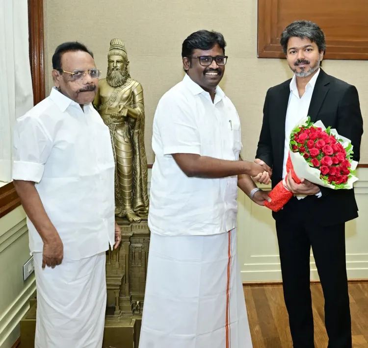 TN Minister Lokesh Tamilselvan Calls on CM Joseph Vijay