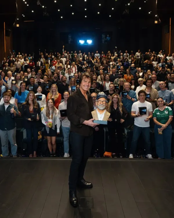 Tom Cruise praises Spielberg, hails Emily Blunt's 'Disclosure Day'