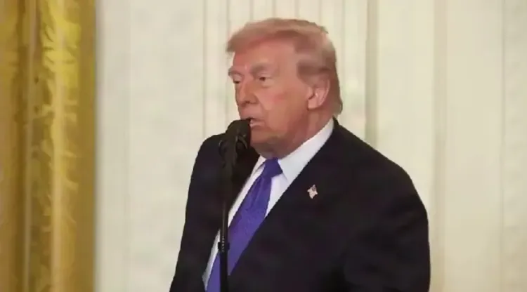 ट्रंप ने ईरान के खिलाफ सैन्य अभियान को तेल कीमतों में कमी से जोड़ा