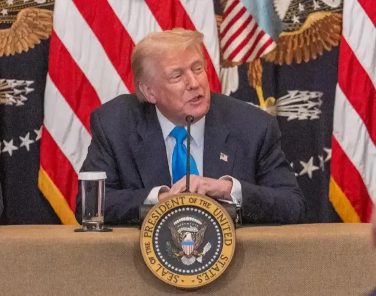 Trump Highlights Economic Gains as Midterms Approach