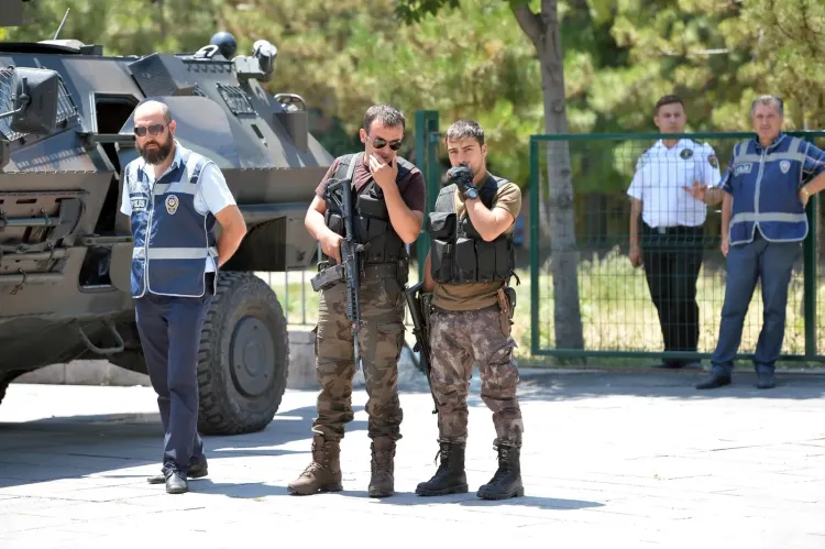 Turkey detains 104 IS suspects in 30-province nationwide sweep
