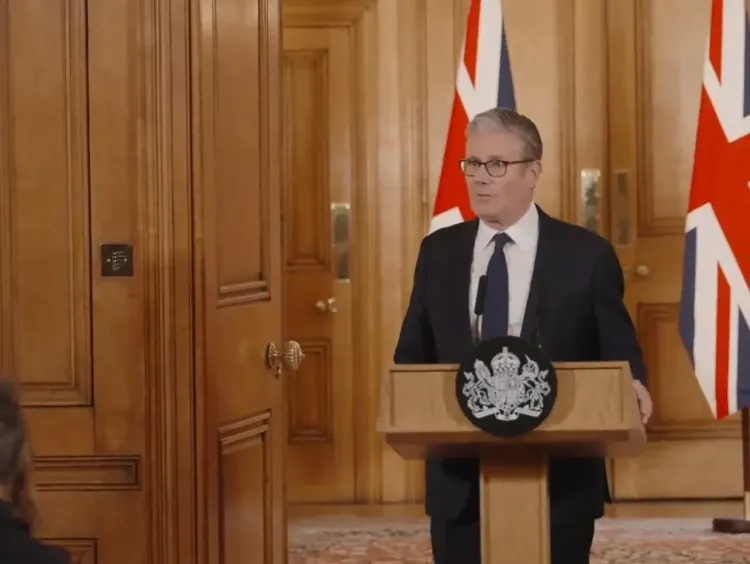 UK bans social media for under-16s: Starmer targets Spring 2027 rollout