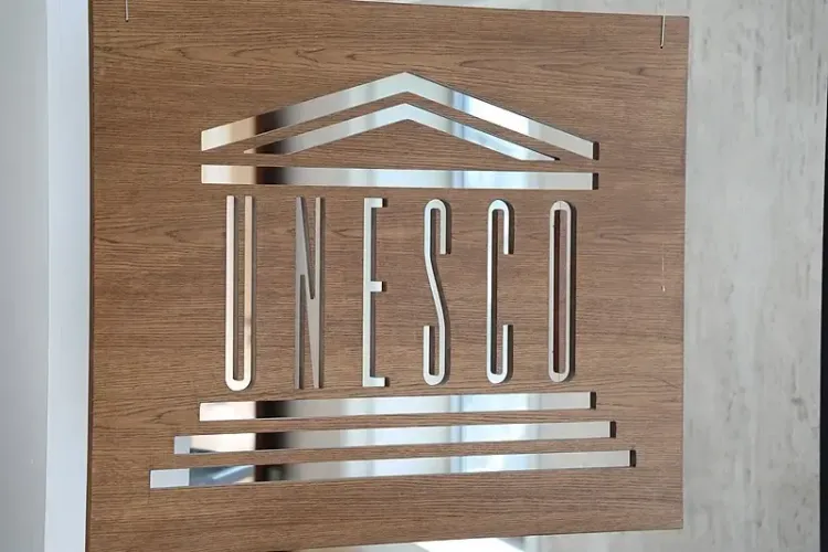 क्या यूनेस्को ने 67 तत्वों को अमूर्त सांस्कृतिक विरासत सूची में दर्ज किया?