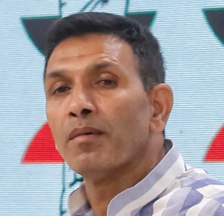 Is Union Agriculture Minister's Statement on Soybean Seeds a Strategy to Garner Farmer Support?