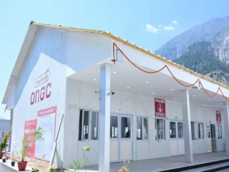 Did Union Minister Hardeep Puri and J&K L-G Inaugurate Yatri Niwas in Baltal Base Camp?