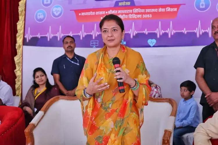 Priyadarshini Raje Scindia Visits Free Health Camp in Shivpuri for HPV Vaccination