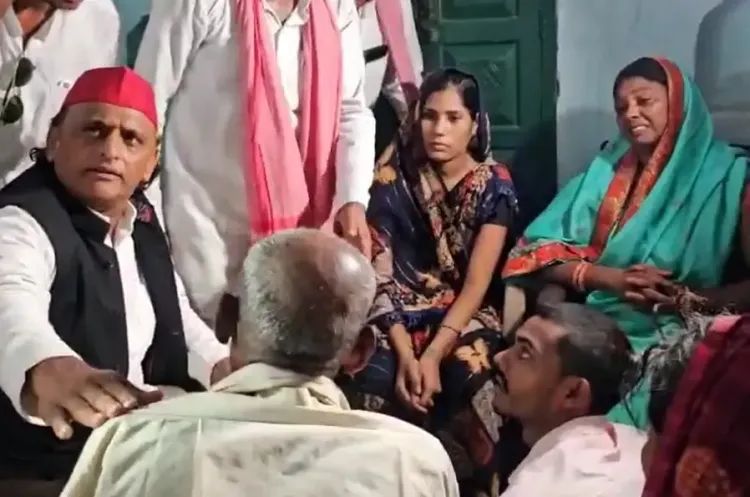 क्या अखिलेश यादव ने कन्नौज में मृतक ब्रजेश राठौर के परिवार से मुलाकात कर नौकरी की मांग की?