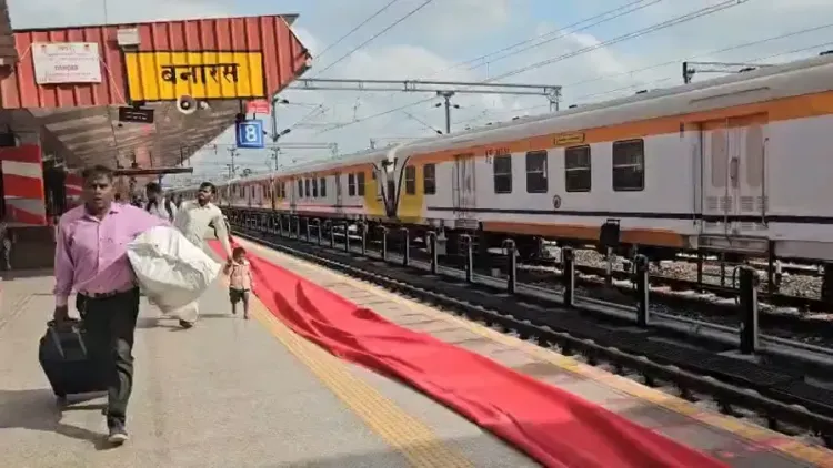 वाराणसी-नई दिल्ली वंदे भारत स्लीपर: UP की पहली स्लीपर ट्रेन आज से शुरू, CM योगी दिखाएंगे हरी झंडी